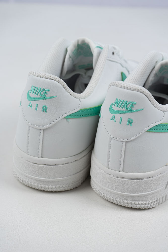 Air Force 1 ’07 Nike - White Emerald Rise - Mujer