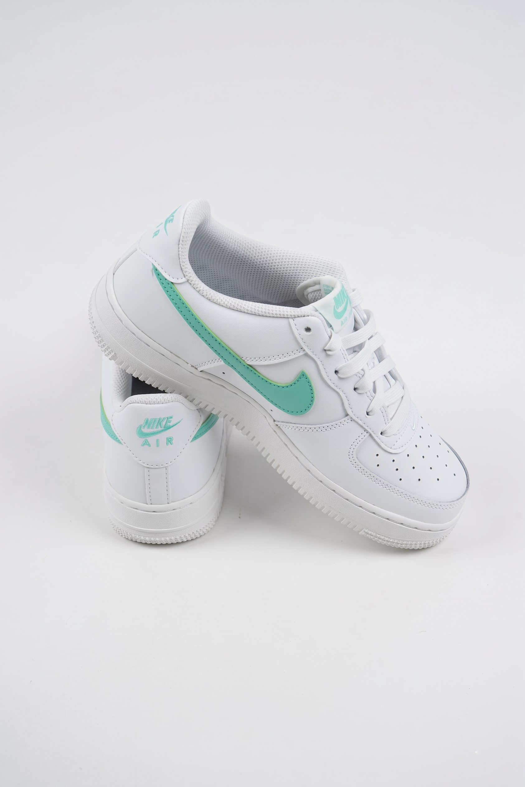 Air Force 1 ’07 Nike - White Emerald Rise - Mujer