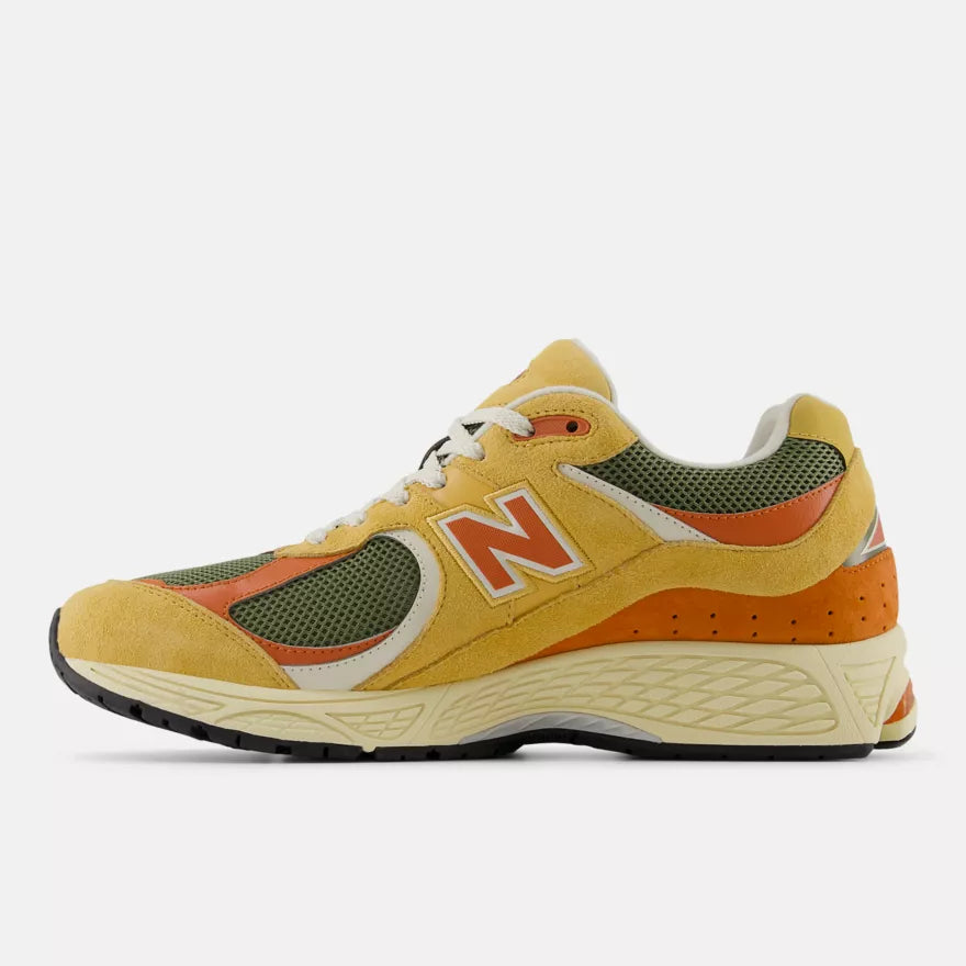 2002R New Balance Amarillo - Unisex
